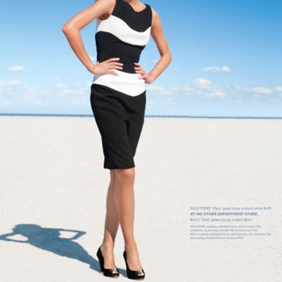 Bally Pump Patent Leather EDDI Black Classic Peep - Picture 7 of 8